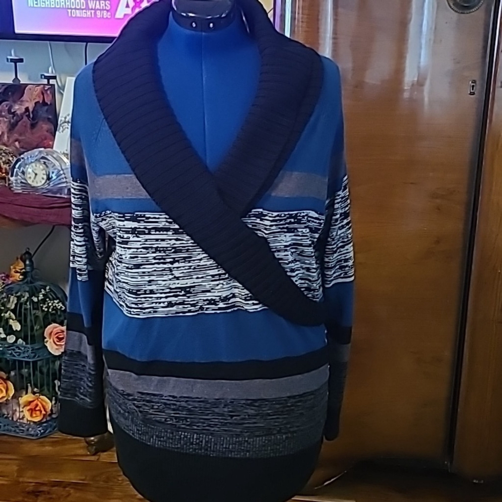 Style&Co. sweater Top/dress. NWOT (#1179)sz XL.blue stripe.